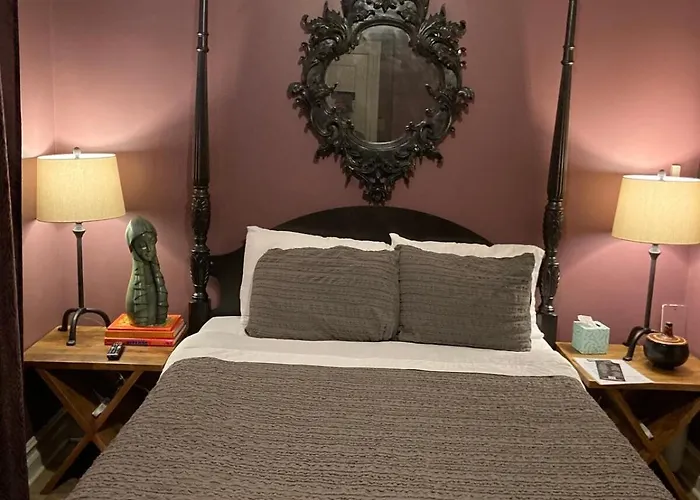The Toscana Bed and breakfast Chicago